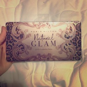 Paris Hilton Natural Glam pallet